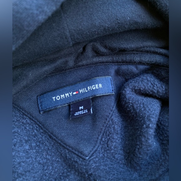 Tommy Hilfiger Soft Classic Navy Blue Hoodie White Red Cursive Logo Sleeve Decal - Picture 13 of 17